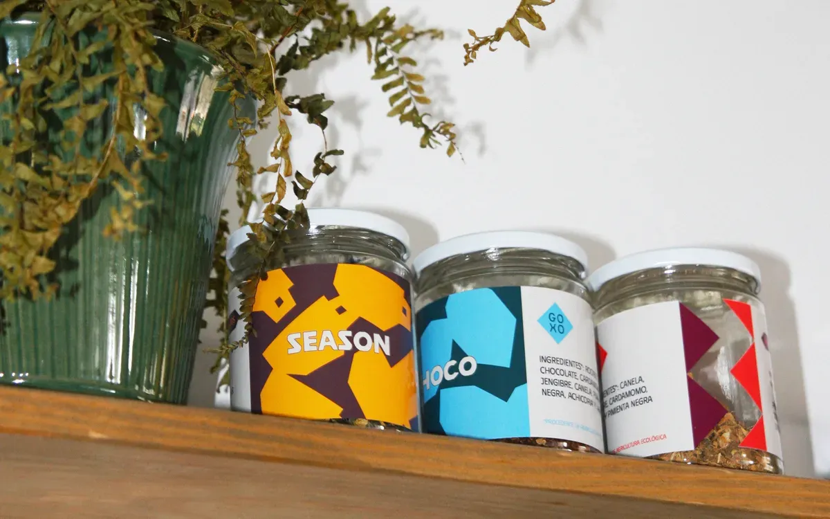 Goxo – A Warm and Flavorful Branding & Packaging for an Organic Caffeine-Free Tea Brand by Leyma Design