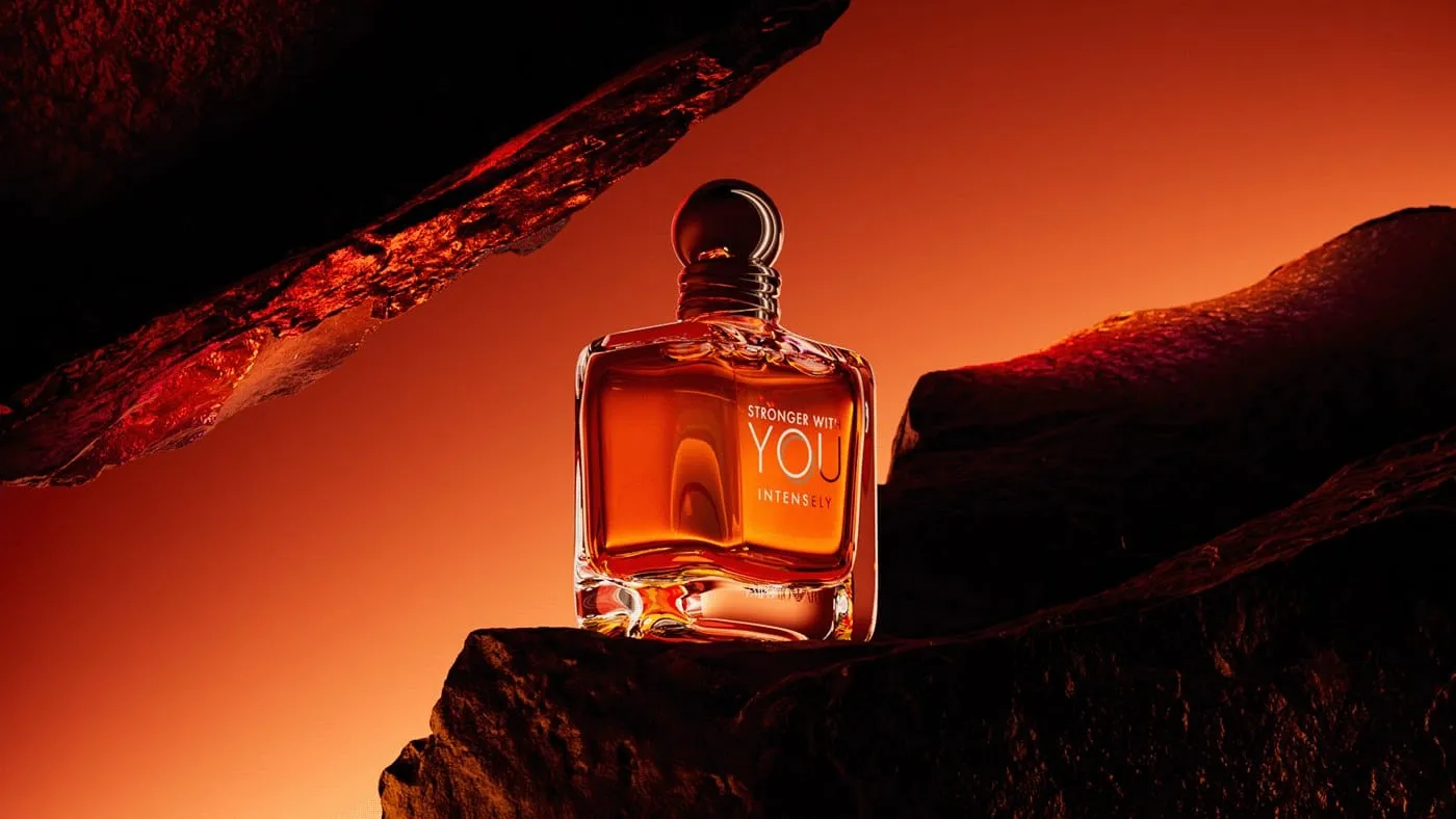Perfume CGI: Khi ánh sáng và nước lên đồ (Visual Study)