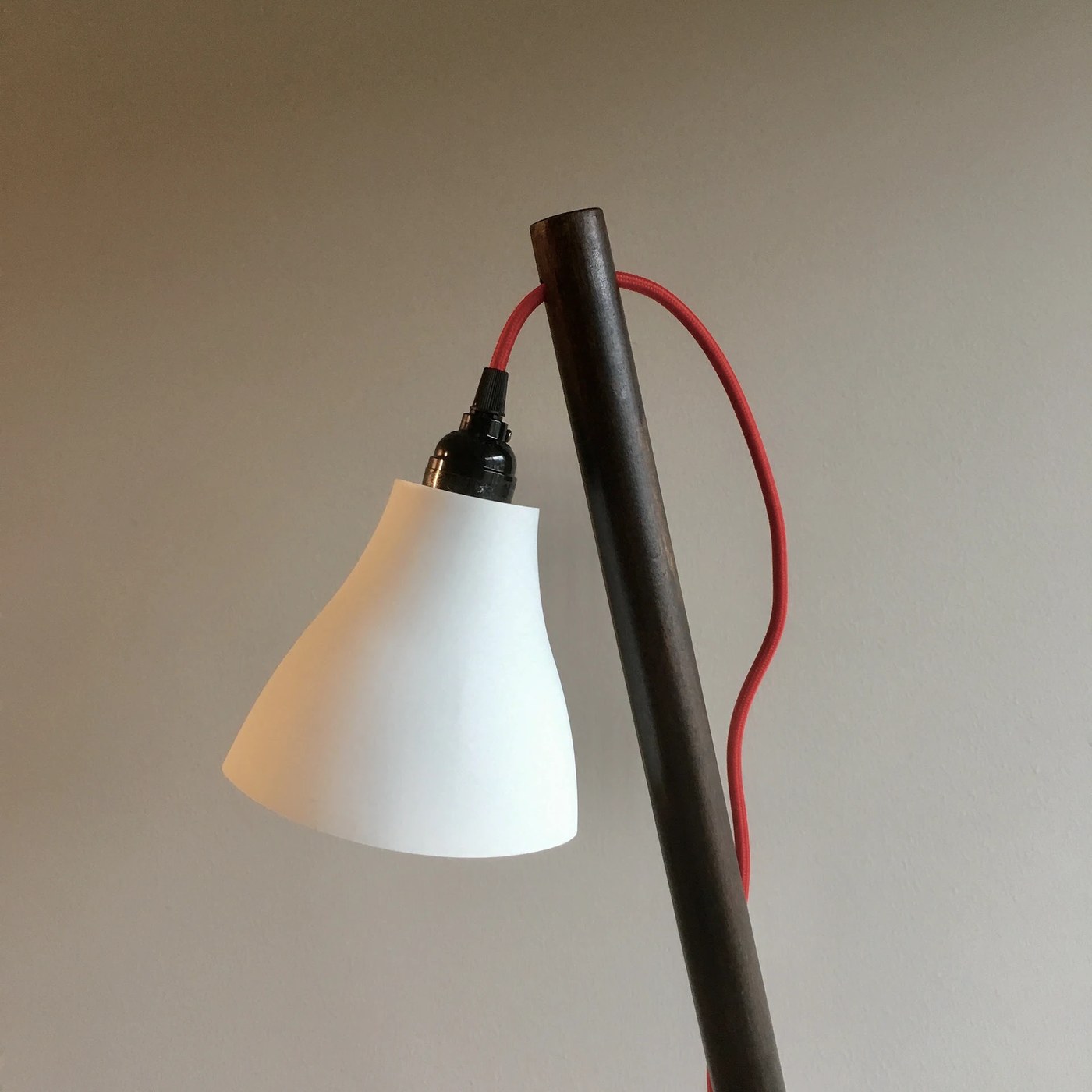 Image 3: 3D printed lamp fully assembled on floor