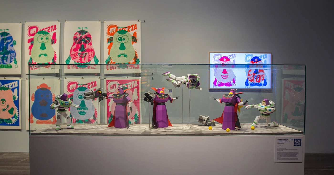 Image 2: toy story pixar Exhibition papercraft Zurg buzz lightyear disney lowpoly sculpture