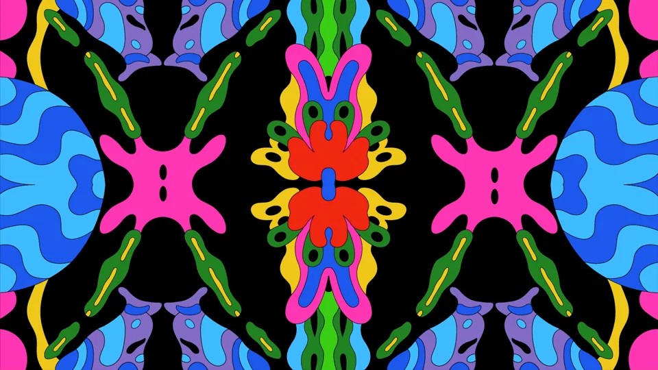 Img02 - Vibrant Aesthetics and Motion in '緑midori' by Lucia Pham