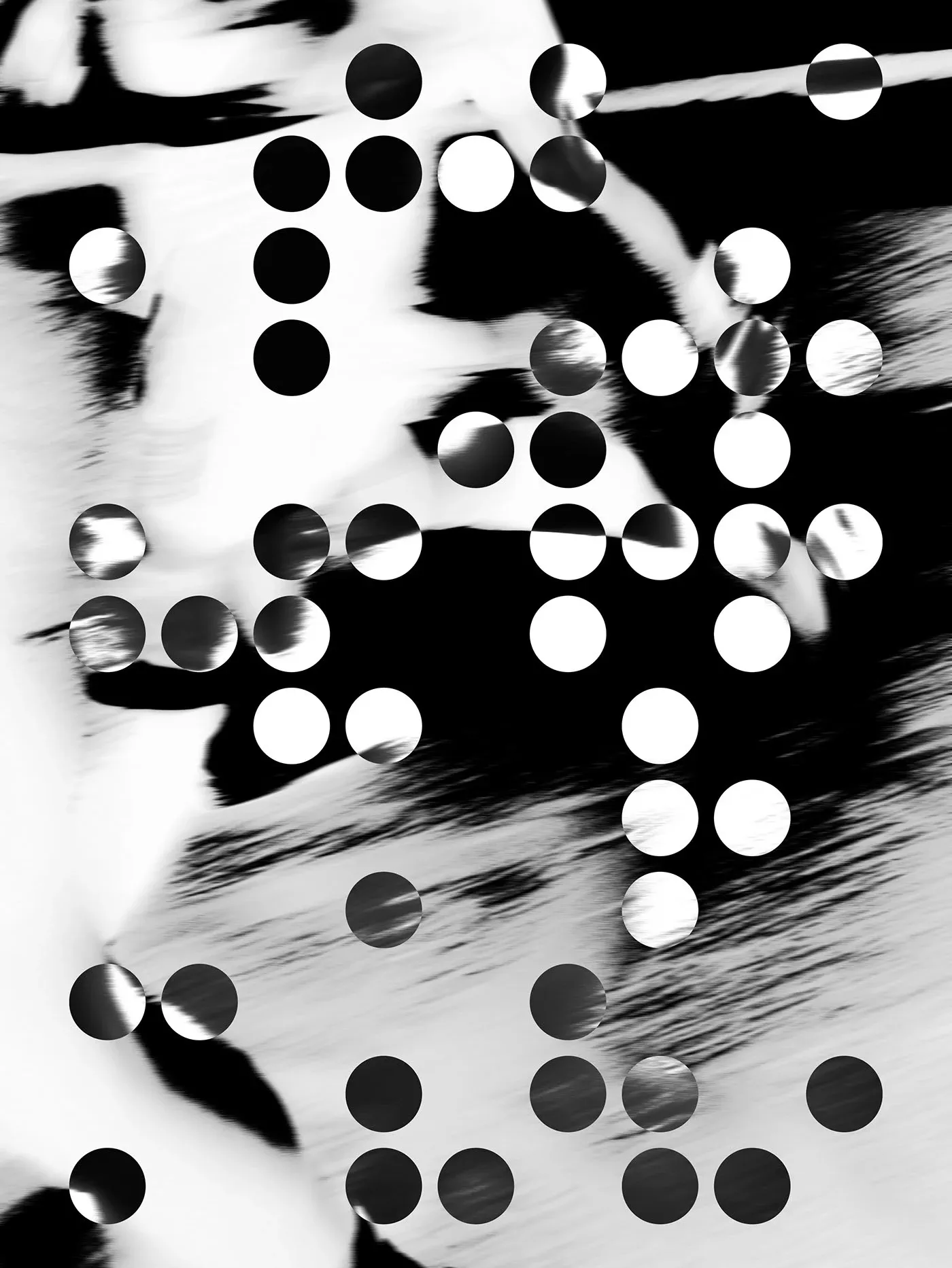 Img06 - Runlab: Technical Running Apparel and Modular Dot-Matrix Branding
