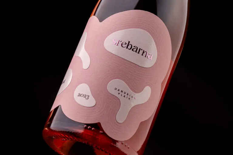 Srebarna Rosé – Packaging Design Shaped by the Ripples of the Lake Img01 - Srebarna Rosé – Packaging Design Shaped by the Ripples of the Lake