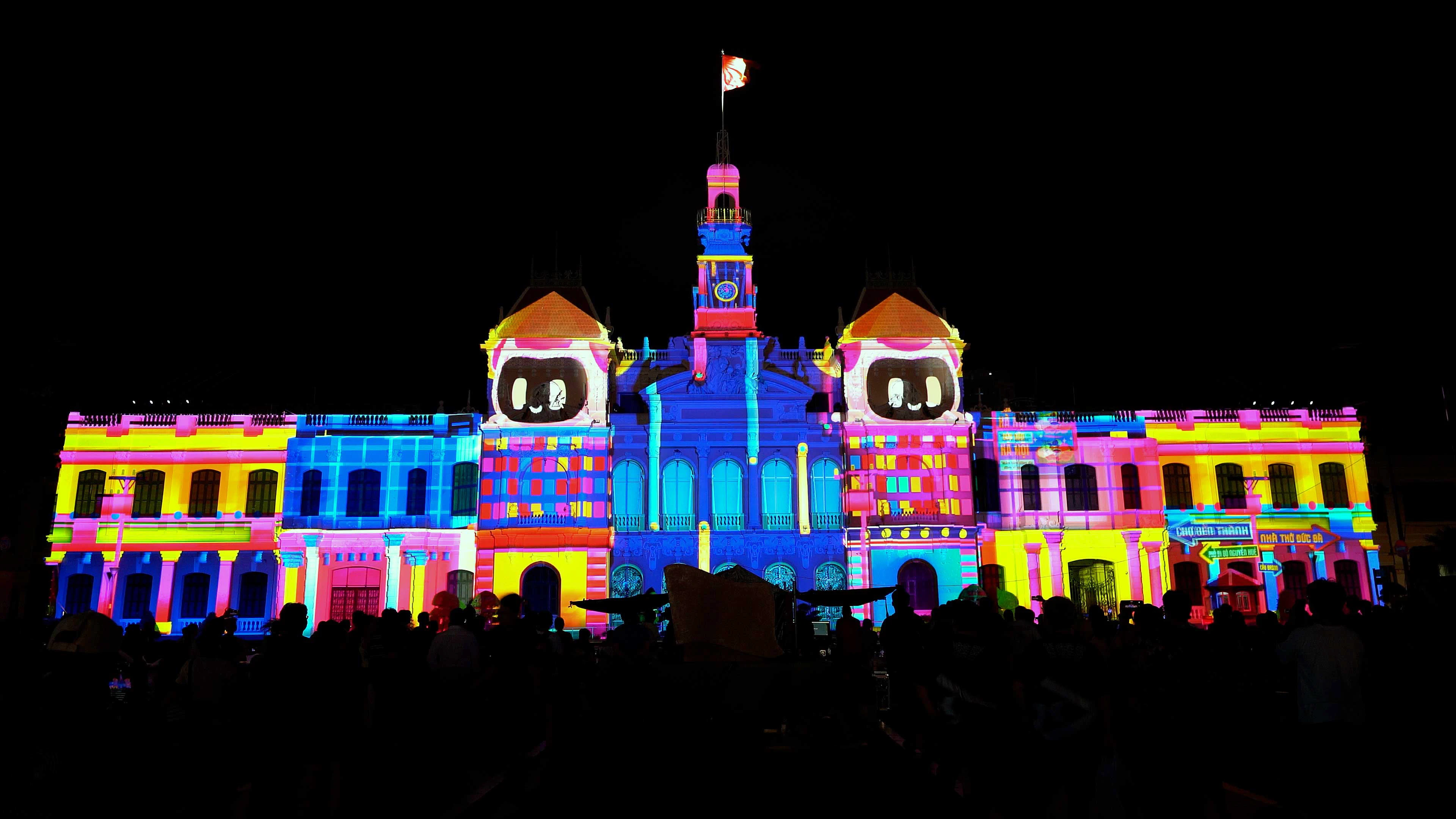 Img83 - Visualizing HCMC: Phase 2 - Interaction by MxC Creative