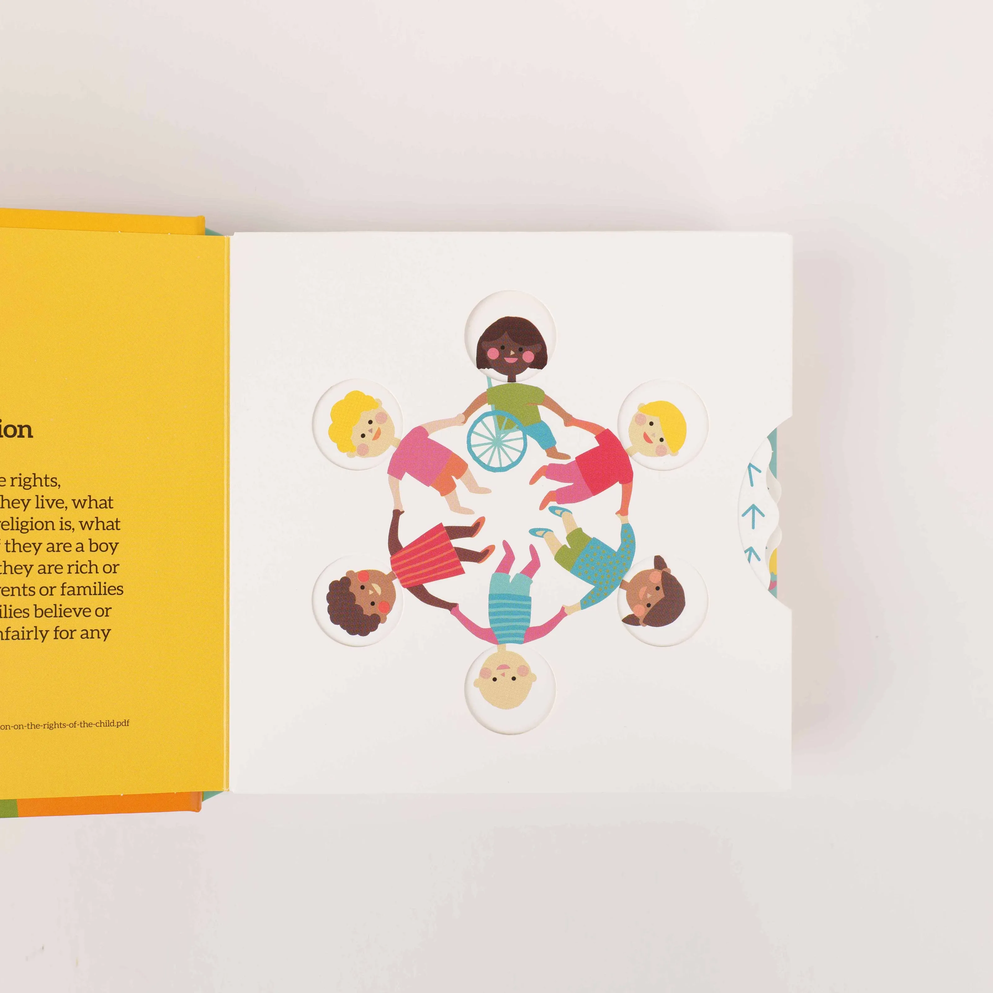 Img04 - Sipidipi's Pop-Up Books: Turning Cities into Paper Architecture